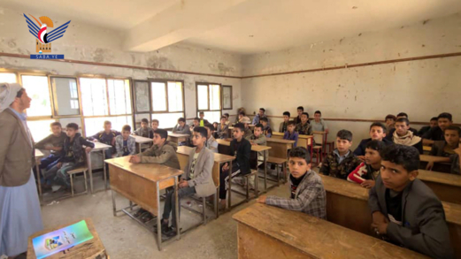 النزيلي يطلع على أنشطة المراكز الصيفية في مدينة المحويت