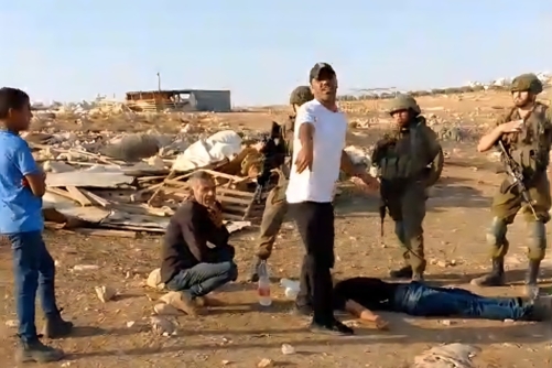 مستوطنون يهاجمون تجمع "معازي جبع" البدوي شمال شرق القدس