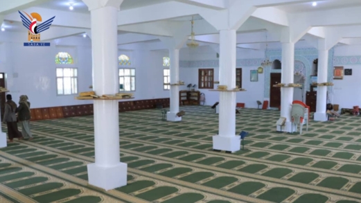 تواصل جهود مكتب هيئة الأوقاف بصنعاء في ترميم وصيانة عدد من المساجد