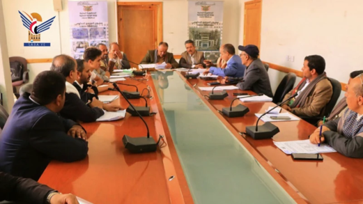 فتح مظاريف مناقصتين للقطاعين الصحي والزراعي بمحافظة صنعاء فتح مظاريف مناقصتين للقطاعين الصحي والزراعي بمحافظة صنعاء