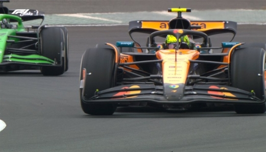 الأسترالي أوسكار بياستري يتوج بلقب سباق جائزة الصين الكبرى للفورمولا 1