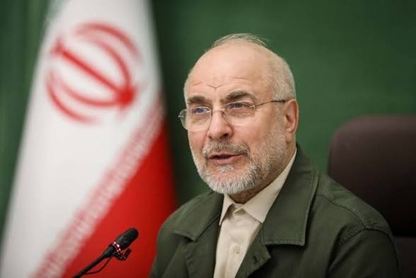 قاليباف: المؤسسات الممولة للجيش الأمريكي "أهداف مشروعة" 