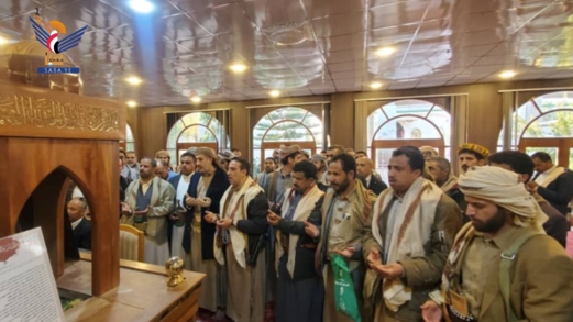 وزير النفط ومحافظ صعدة يزوران جامع الإمام الهادي وعدداً من روضات الشهداء