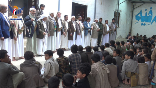 محافظ صعدة ووفد علمائي يتفقدون الدورات الصيفية بمديرية مجز