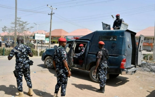 نيجيريا: مقتل 18 مسلحًا واعتقال 37 مشتبهًا في عمليات للجيش بعدة مناطق