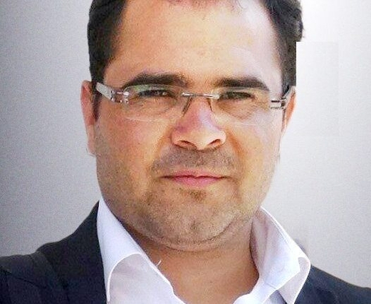 في رحيل المنصور.. ” الأمة” انطفأت والرائد غاب إلى الأبد في رحيل المنصور.. ” الأمة” انطفأت والرائد غاب إلى الأبد