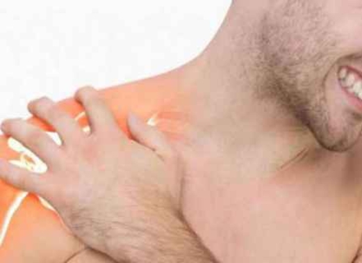 كيف تتجنب آلام تمزق أوتار الكتف؟ كيف تتجنب آلام تمزق أوتار الكتف؟