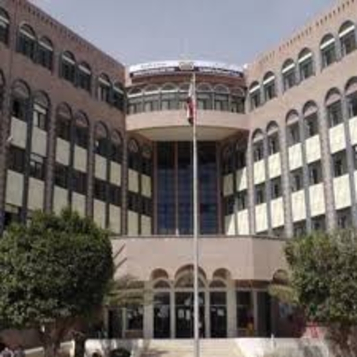 ضبط 86 كرتوناً من الحلويات المخالفة بتعز