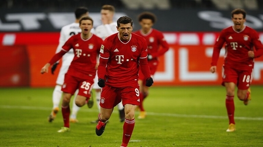 سقوط بايرن ميونيخ أمام بوروسيا مونشنغلادباخ 2-3 بالدوري الألماني