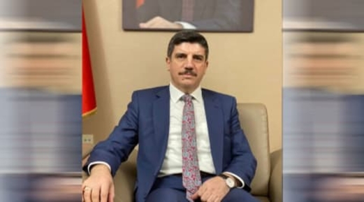 مستشار أردوغان يكتب عن اليمن وما تكشفه “معلومات دقيقة من ميدان المعركة” مستشار أردوغان يكتب عن اليمن وما تكشفه “معلومات دقيقة من ميدان المعركة”