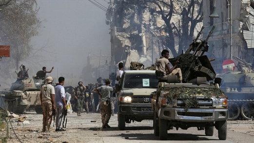 رسائل مشفرة لـ 4 أطراف.. لماذا أجرى حفتر أكبر مناورة عسكرية في الشرق منذ سنوات؟