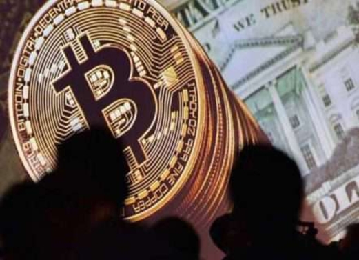 إنخفاض سعر عملة بيتكوين الرقمية المشفرة 1ر3% إلى نحو 36 ألف دولار