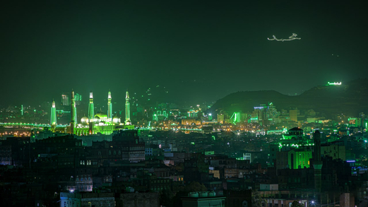 صنعاء تكتسي “الأخضر” الوهاج احتفاءً بمولد نور الهدى (صــور) صنعاء تكتسي “الأخضر” الوهاج احتفاءً بمولد نور الهدى (صــور)