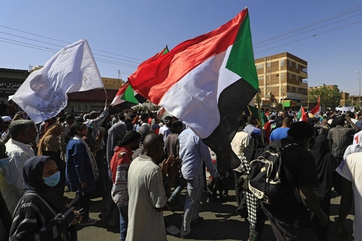 مأزق الانقلابيين والثوار: أي مخرج سريع للسودان؟ مأزق الانقلابيين والثوار: أي مخرج سريع للسودان؟