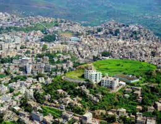 لجنة المناقصات بإب تقر دراسات ومواصفات 15 مشروعا في اﻷشغال العامة