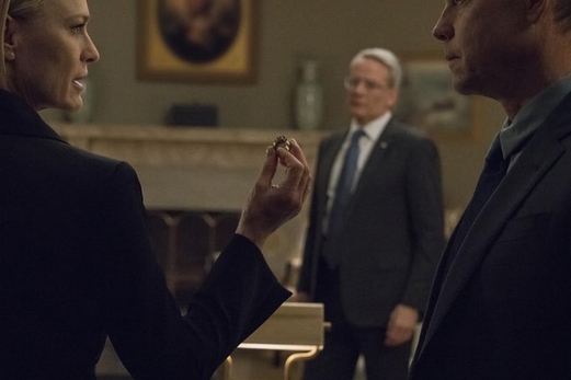 مرض الرؤساء… ماذا تقول الدراما في أميركا وروسيا عن المنصب الشاغر؟ مرض الرؤساء… ماذا تقول الدراما في أميركا وروسيا عن المنصب الشاغر؟