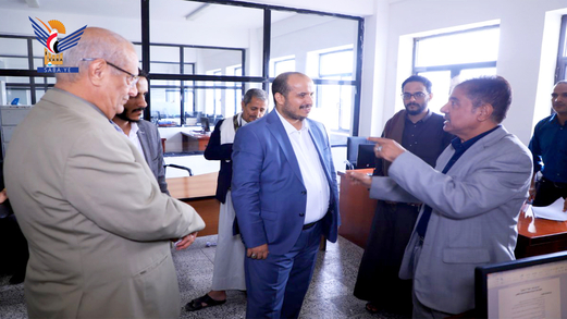 وزير الصناعة يطلع على نشاط قطاع التجارة الخارجية