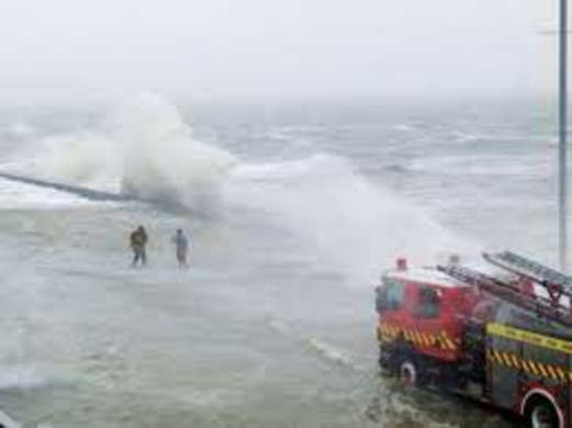 لماذا تتكرر العواصف الترابية والرعدية في الخليج؟