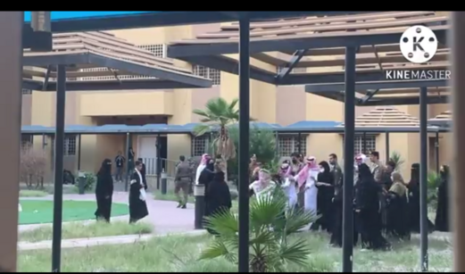شاهد فضيحةاعتداء رجال الامن السعودي على فتيات بدار الايتام بخميس مشيط شاهد فضيحةاعتداء رجال الامن السعودي على فتيات بدار الايتام بخميس مشيط