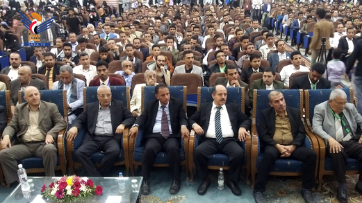 الجنيد يفتتح أعمال المؤتمر الثاني للصناعة الدوائية بصنعاء