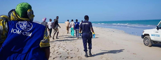 المهاجرون الأفارقة بين مطرقة الموت اليمنية وسندان البؤس الجيبوتي المهاجرون الأفارقة بين مطرقة الموت اليمنية وسندان البؤس الجيبوتي