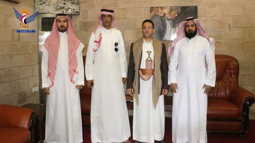 «أنصار الله» تَطلب مسوّدة لـ «الحلّ النهائي» … وفد سعودي جديد في صنعاء «أنصار الله» تَطلب مسوّدة لـ «الحلّ النهائي» … وفد سعودي جديد في صنعاء