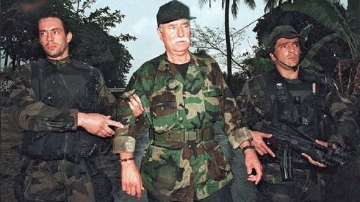 “كلب الحرب”الفرنسي الأنيق.. رصاصة من اليمن أوقفت عبثه  “كلب الحرب”الفرنسي الأنيق.. رصاصة من اليمن أوقفت عبثه