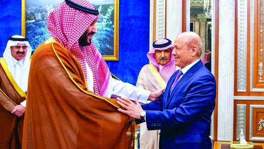 عودة الخلافات بين أعضاء ما يسمى مجلس القيادة الرئاسي عودة الخلافات بين أعضاء ما يسمى مجلس القيادة الرئاسي