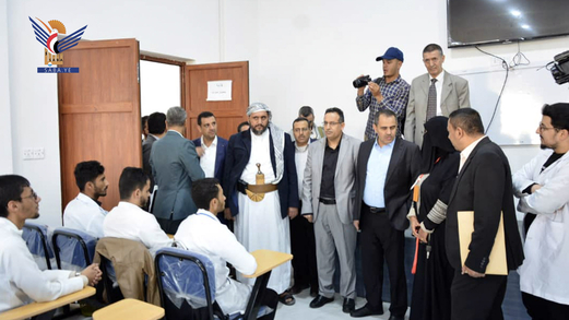 محافظ صنعاء يتفقد مبنى جامعة 21 سبتمبر للعلوم الطبية والتطبيقية