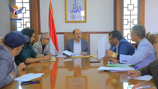 فتح مظاريف مناقصة تنفيذ أرشيف مركزي بوزارة الصناعة والتجارة