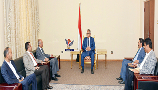  رئيس الوزراء يؤكد التزام الحكومة بتشجيع الاستثمار وحماية المشاريع الاستثمارية