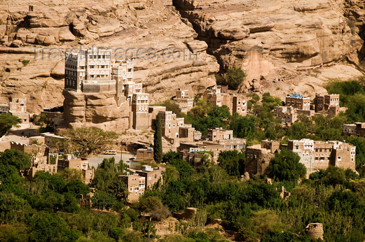 قبائل سنحان وبلاد الروس تؤكد استمرار دعم الجبهات لمواجهة العدوان قبائل سنحان وبلاد الروس تؤكد استمرار دعم الجبهات لمواجهة العدوان
