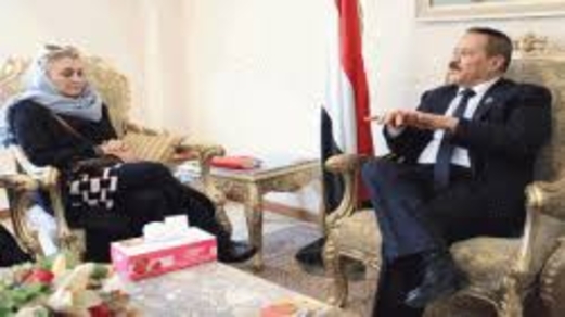 وزير الخارجية يلتقي نائب رئيس بعثة الصليب الأحمر وزير الخارجية يلتقي نائب رئيس بعثة الصليب الأحمر