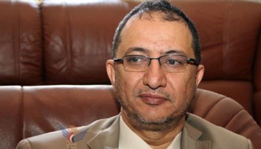 وزير المياه والبيئة يؤكد الحرص على التوسع بالخارطة المائية بالحديدة وزير المياه والبيئة يؤكد الحرص على التوسع بالخارطة المائية بالحديدة