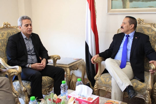 وزير الخارجية يناقش مع مدير مكتب المبعوث الخاص المساعي الأممية لوقف العدوان وزير الخارجية يناقش مع مدير مكتب المبعوث الخاص المساعي الأممية لوقف العدوان