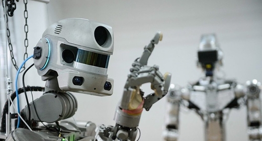 مسؤول حكومي روسي: لا يمكن استبدال الصحفي الجيد بروبوت مسؤول حكومي روسي: لا يمكن استبدال الصحفي الجيد بروبوت