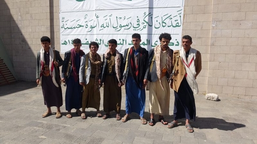 صنعاء تستقبل عدد من الضباط والأفراد العائدين إلى الصف الوطني صنعاء تستقبل عدد من الضباط والأفراد العائدين إلى الصف الوطني