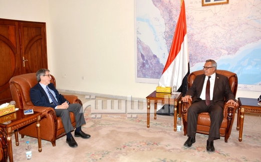 رئيس الوزراء يستقبل المبعوث الخاص للمدير التنفيذي لليونيسف