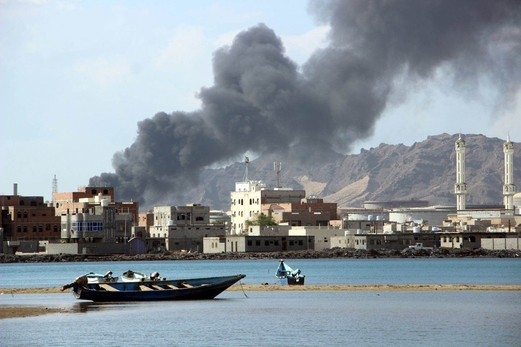 في عدن موت بالجملة وعملاء دول العدوان يتقاتلون على الفتات في عدن موت بالجملة وعملاء دول العدوان يتقاتلون على الفتات