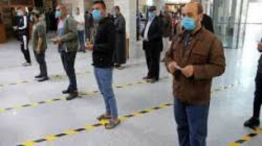 مراجعة بحثية: التباعد ووضع الكمامات أفضل السبل للوقاية من كوفيد 19 مراجعة بحثية: التباعد ووضع الكمامات أفضل السبل للوقاية من كوفيد 19