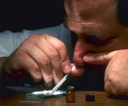 المخدرات والهروب من الواقع المخدرات والهروب من الواقع