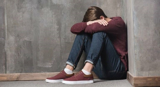 العلماء اليابانيون يكتشفون فيروسا يسبب الاكتئاب العلماء اليابانيون يكتشفون فيروسا يسبب الاكتئاب