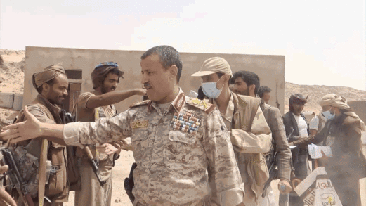 وزير الدفاع يؤكد الجهوزية العالية للانتقال إلى مرحلة الوجع الكبير (تقرير مصور) وزير الدفاع يؤكد الجهوزية العالية للانتقال إلى مرحلة الوجع الكبير (تقرير مصور)