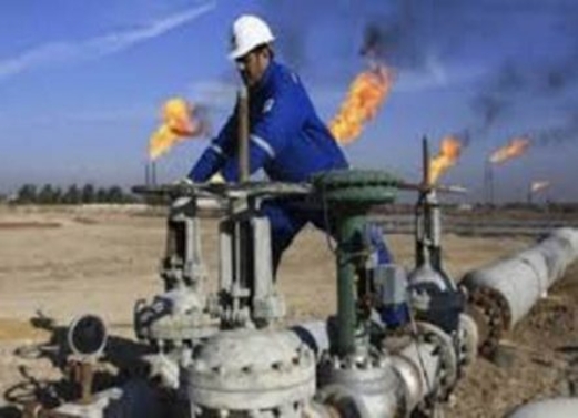 نائب عراقي يدعو إلى رفع الطاقة التكريرية للمصافي العراقية