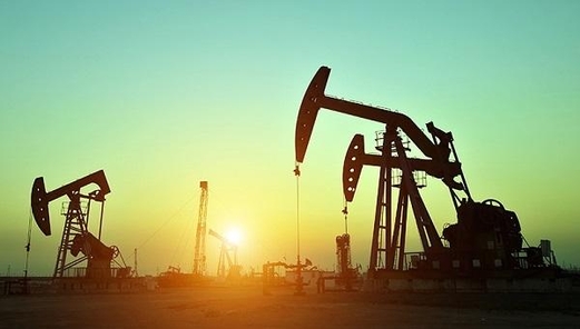 إنخفاض أسعار النفط وخام برنت يهبط الى اقل من 43 دولار للبرميل