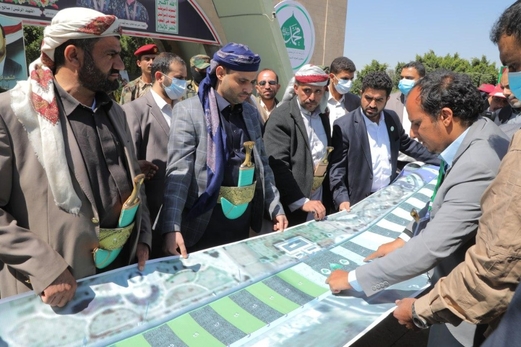 الرئيس المشاط يطلع على تجهيزات الأحتفال المركزي بميدان السبعين الرئيس المشاط يطلع على تجهيزات الأحتفال المركزي بميدان السبعين