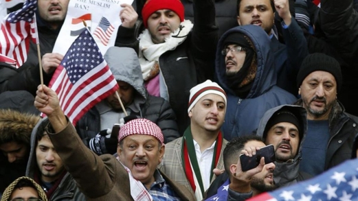 ميدل ايست آي: الحصار والحرب على اليمن سيكونان سبباً في توجيه دعم الجالية اليمنية في أمريكا لجو بايدن ميدل ايست آي: الحصار والحرب على اليمن سيكونان سبباً في توجيه دعم الجالية اليمنية في أمريكا لجو بايدن