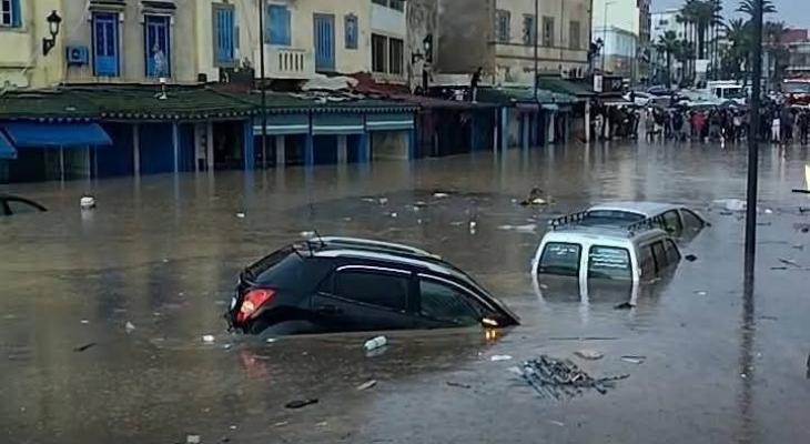 مقتل 21 شخصا في فيضانات اجتاحت الساحل الغربي في المغرب