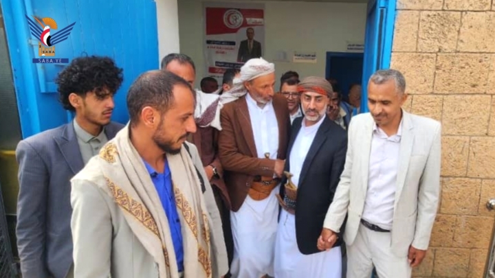 تفقد مشروع مركز الغسيل الكلوي بشبام كوكبان 