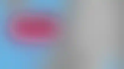 منسق أممي يحذر: النازحون في غزة يعيشون في مبانٍ آيلة للسقوط